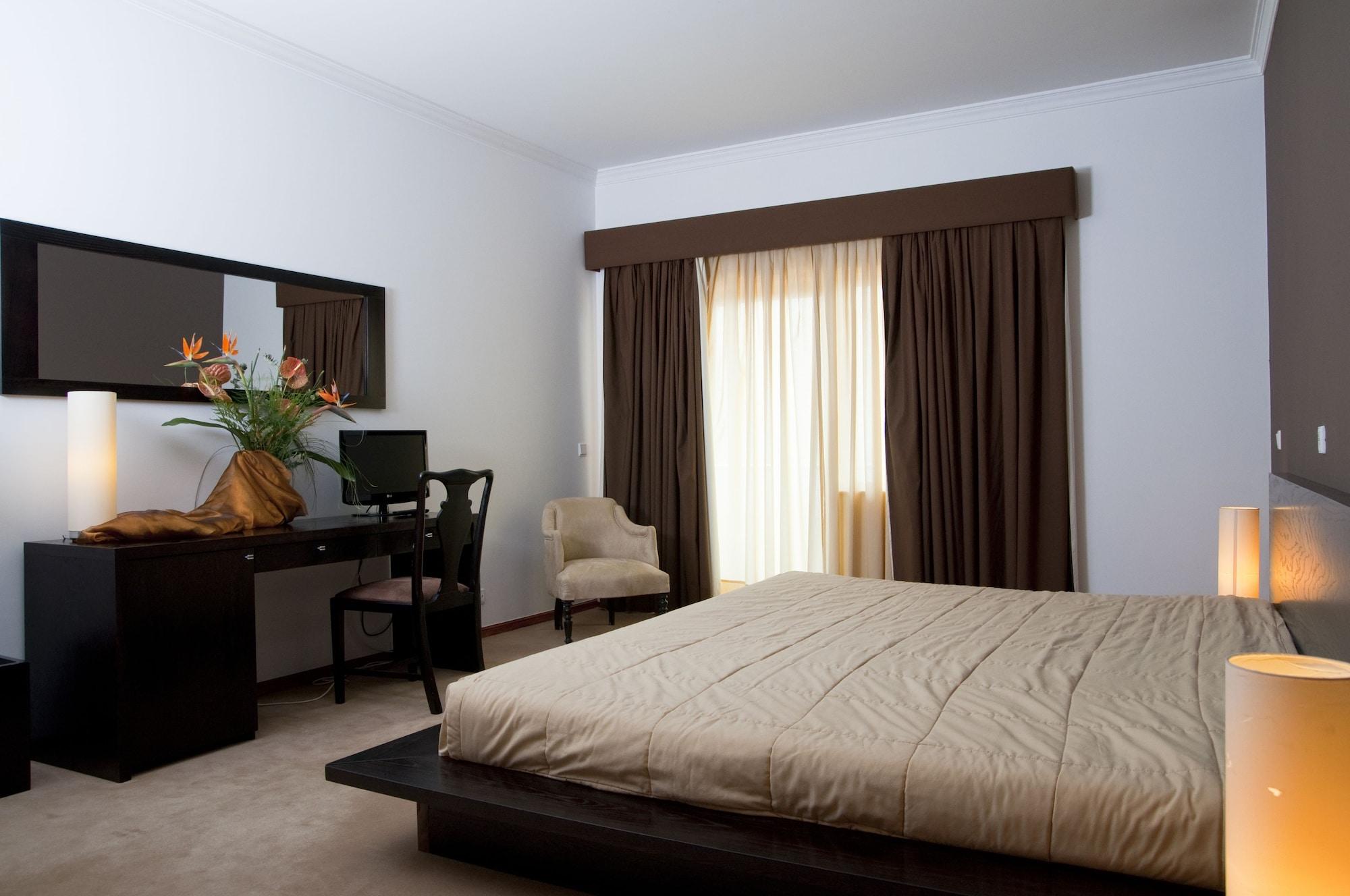 Oca Douro Valley Hotel And Spa Sambade Экстерьер фото